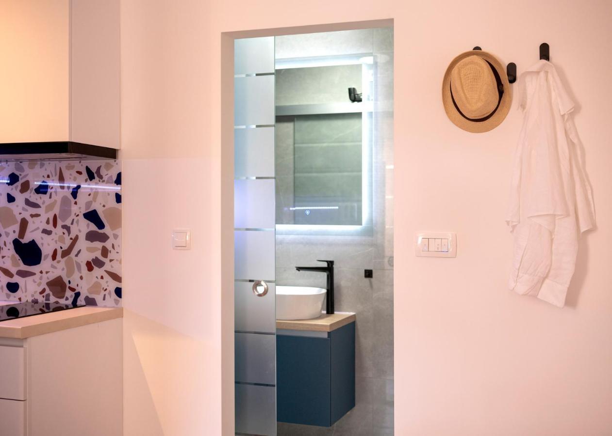 Fingerprint Central Apartment 5 Min From Center & Beach Хвар Экстерьер фото