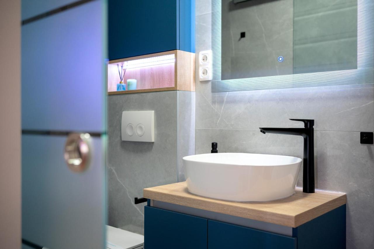 Fingerprint Central Apartment 5 Min From Center & Beach Хвар Экстерьер фото